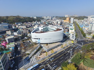 圃隱（ポウン）中央図書館